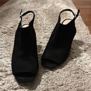 Vía Spiga Black Suede peep toe heels